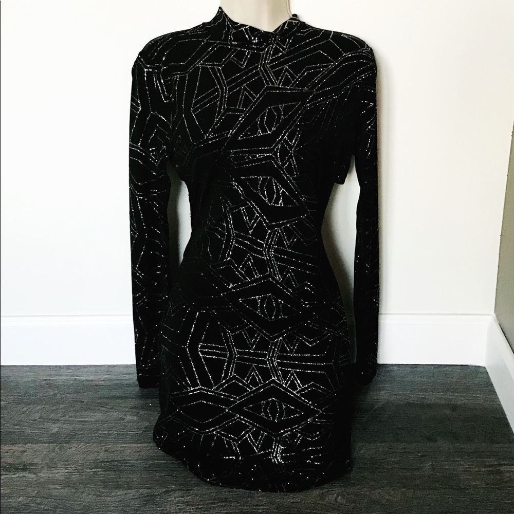 Long sleeve backless glitter bodycon